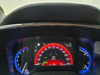 m2022_TOYOTA COROLLA combi 1.8 HYBRID_ZÁRUKA_ - 10