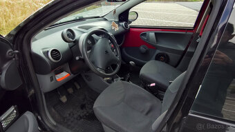 Peugeot 107 1.0 - 10