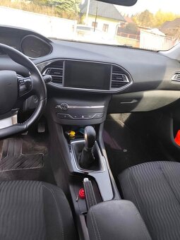 Peugeot 308 2014 1.6 - 10