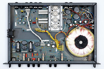 Ampeg B-1 USA 150 watt Rackmount Bass Amp - 10
