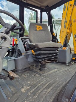 JCB 4cx - 10