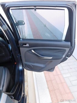 Ford C-max 2.0 TDCi,TITANIUM,pěkný,TAŽNÝ ZAŘÍZENÍ - 10