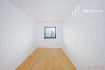 KOMPLETNE ZREKONŠTRUOVANÝ 5- IZB. RD S DVOJGARÁŽOU V BYTČICI - 10