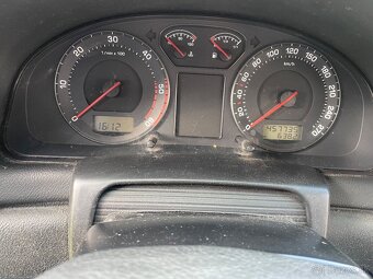 Predám auto Škoda Superb 2003 1.9 TDi 74kw - 10
