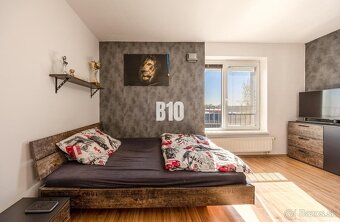 Rodinný 4-izbový byt s úplným súkromím v uzavretom areáli na - 10