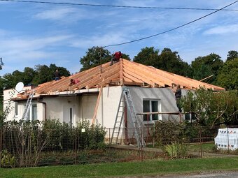 Realizácia striech ,práca z drevom_ - 10