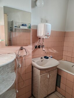 Na predaj rodinný dom Brezová pod Bradlom - 10