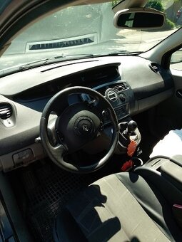 Renault Scenic - 10