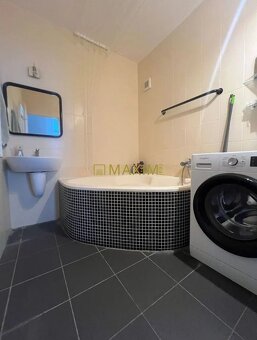 Veľkopriestranný 3-izbový byt na ulici Jána Smreka v Devínsk - 10