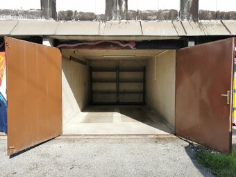 Garáž v centre mesta – Krivá ul., 18 m², osobné vlastníctvo - 10