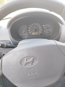 Hyundai Accent - 10