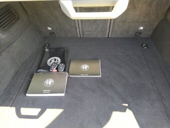 ALFA ROMEO STELVIO - 10