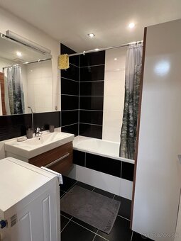 TRIOREALITY - Priestranný 2-izb byt na prenájom - 60 m2 - 10