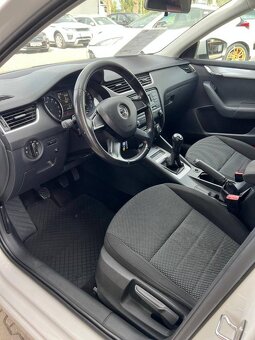 Škoda Octavia Combi 1.6 TDI Ambition - 10