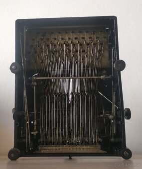 Starožitný písací stroj ROYAL 5 z roku 1912 - 10