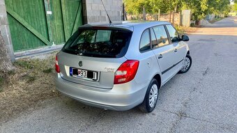 SKODA FABIA COMBI 2010 1.2 BENZIN 118000KM KUPENE NA SK - 10