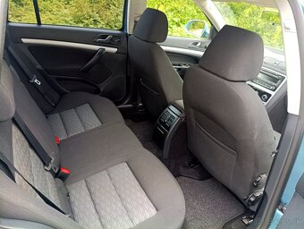 ŠKODA OCTAVIA COMBI II 2.0 TDI CR  XENON TOP 2012 - 10