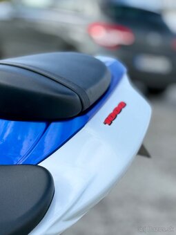 Suzuki Gsxr 1000 K8 - 10
