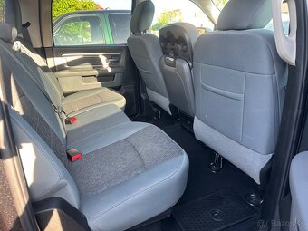 2019 Dodge RAM 1500 Classic 5,7 V8, 6-miestny - 10