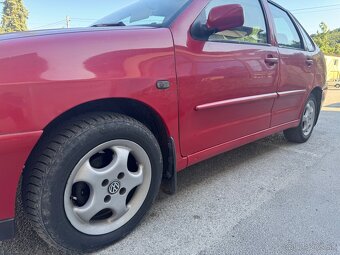 Volkswagen polo 1.6 - 10