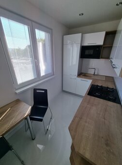 2 izb. byt centrum Košíc, Národná trieda, balkón, zariadený - 10