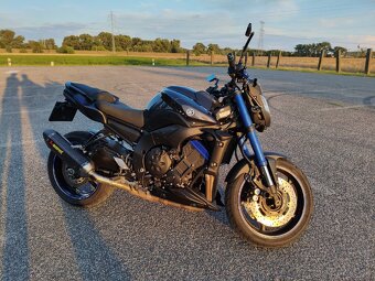 Yamaha FZ8 - 10