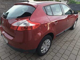 Renault Megane 1.6 - 10