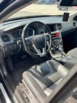 Volvo V60 D6 - 10