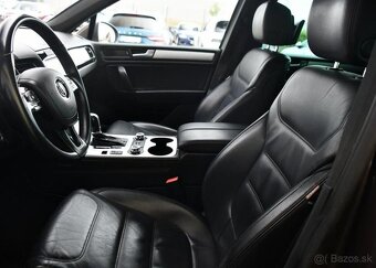 Volkswagen Touareg 3.0TDi 4M A/T VZDUCH TAŽNÉ ČR 176 kw - 10