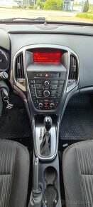 Predam Opel Astra J combi, 2014", automat, benzin. - 10