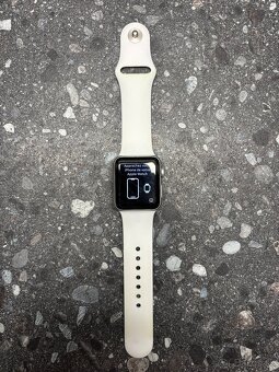 iPhone 15 Pro 128GB + Apple Watch Series 3 - 10