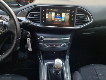 Peugeot 308 , 137.000km, benzin 96 kW - 10