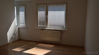 NA PREDAJ: 1izbový byt 30m2, kompletná rekonštrukcia - Trnav - 10