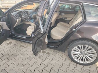 Opel Insignia - 10