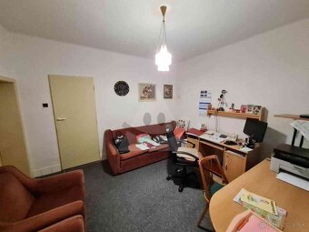 3 izbový rodinný dom s vedľajšími budovami v Sokolciach - 10