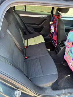 Škoda Octavia Combi 1.6 TDI 110k Style Business DSG - 10