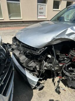 Predám havarovaný tiguan - 10