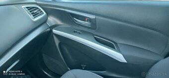 Suzuki SX4 cross hybrid - 10