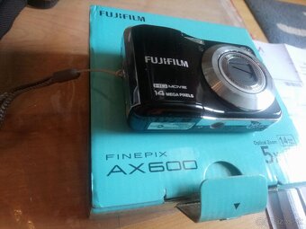 Fujifilm FinePix AX600 Black 14MP,5x zoom,33-165 mm,2,7" - 10
