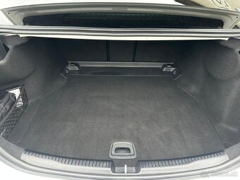 Mercedes-Benz Třídy C 200, 4MATIC, AMG, DPH, HYBRID - 10