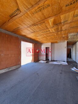 Predáme 5izbový tehlový bungalov Ruskov 126m2, pozemok 620m - 10