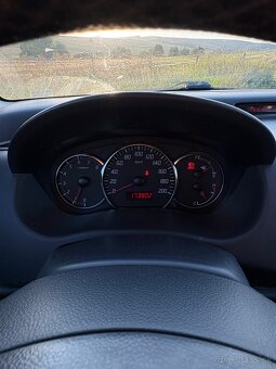 Suzuki Swift 1.3 - 10
