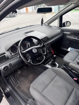 Volkswagen Sharan 1.9tdi 96kw 7 miestny , ťažné , highline - 10