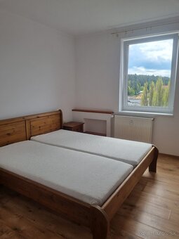 Prenájom 2 izbový byt sídlisko SEVER - 10