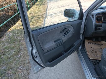 Suzuki Grand Vitara 2.0 td 4x4 - 10