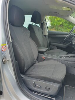 Predám Škoda Octavia Combi First Edition 2.0 Tdi DSG - 10