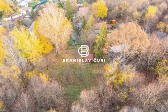 NA PREDAJ ZÁHRADNÝ POZEMOK S PEKNÝM VÝHĽADOM - BYSTER - 10