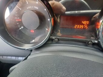 Predám - vymením Peugeot 3008 r.2016 1.2b 96kw - 10