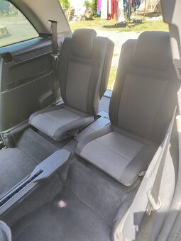 Opel Zafira - 10