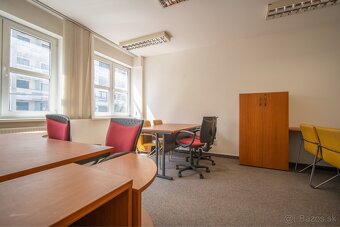 Obchodný priestor, kancelárie, byt 636 m2, v centre mesta BA - 10